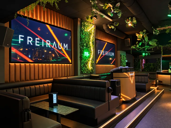 VIP Gold · euer Platz mitten im Club